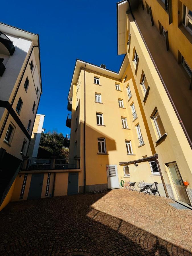 By Lr Lugano